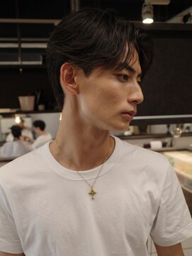 アンサー 渋谷(ANSWER) 大人フェザーパーマセンターパート毛流れビジネスヘアスッキリ
