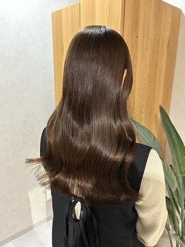 ハイヴィー(Hivi) 透明感オリーブベージュカラー