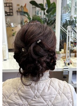 イヴァルヴ(EVOLVE) お呼ばれヘヤー