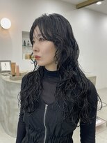 スヴニール(souvenir)&nbsp;ロングパーマ　コテ巻き風パーマ　デジタルパーマ