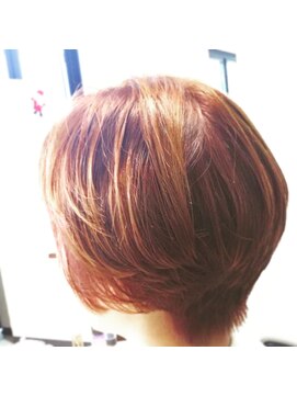 ヘア ラセター(Hair Lasseter) サイドオモタメショートボブ