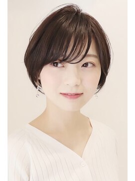 アイ(I.) 【I.】30.40代におすすめ前髪あり黒髪でも可愛いショートボブ