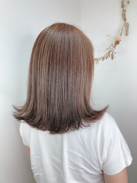 イーラ(era) 《era》キャラメルベージュ 外ハネロブ 透明感 みわ