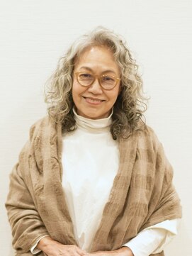 えがお美容室 【えがお美容室】50代60代におすすめ☆似合わせミディカール