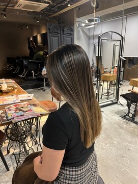 ロジッタ(ROJITHA) 【ROJITHA原宿表参道】バレイヤージュ