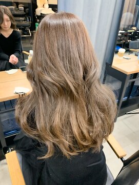 アリュウル 表参道(ALLURE) 柔らかい透明感が可愛いショコラベージュカラー！　《佐藤》