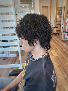 ロルド シェリ(Rold Cheri) ツイストスパイラルパーマウルフ