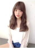 大人かわいい グレージュカラーシースルーバングロング