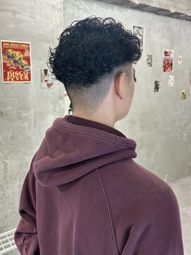 ドアホワイト(door white) 【doorwhite 新松戸 Kanna】オールバックパーマ/スペインカール