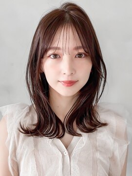 アグノス 青山(Agnos) 大人ガーリー似合わせカットミディアムレイヤーカット
