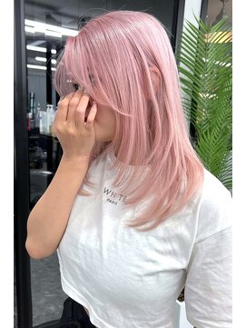 リア 大阪梅田(Ria) ～ペールピンクカラー　レイヤーカット～【Ria 大阪 梅田】