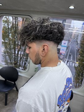 ニコ トウキョウ ロジック(nico TOKYO Logic) メンズ短髪スパイキーショートテーパーフェードスキンフェード