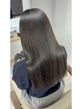 エメヘアデザイン ルイス(Aimer Hair Design Lewis) グレージュカラー