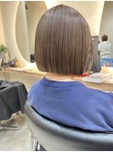切りっぱなしボブタッセルボブダブルカラーハイライトグレージュ