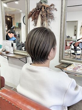 ヘアメイク アンフィ(amphi) 筋感OK白髪染めショート.~*＊..