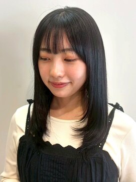 オンフ(ONFFO) ミディアムヘア 顔周りレイヤー 前髪カット アッシュ 美髪 艶髪