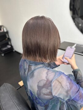 エミタス 柳通り(Emitas.) 和歌山市で透明感グレージュなら艶ボブカラー♪