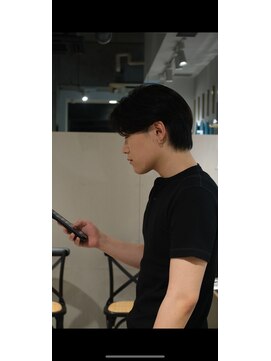 ミリ(milli Produce by ITAKURA) 毛流れセンターパート