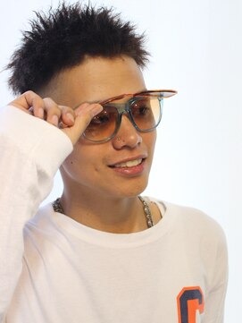 サンディーズバーバーショップ(Sandees) ワイルドツーブロックテクノフェードセミウェットビジカジ