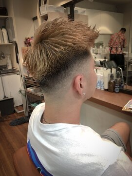 グルーマーズトウキョウ(GROOMER/S TOKYO) ハイトーン×スキンフェード【HOMME HAIR ZERO伊藤】