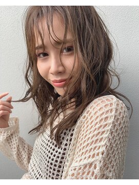 ザ シー 海老名(The C) 【The C 森谷やよい】ニュアンスミディ×艶ベージュカラー◎