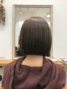 ネイヴィル(navile) ぷつんとボブ