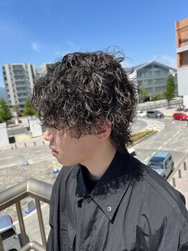 アイズ 海老名(AIZU) 波巻きスパイラルパーマツイストスパイラルパーマメンズウルフ