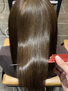 アイコニック 日進梅森台店(ICONIQ) 髪質改善ULTOWAトリートメント/オリーブブラウン