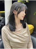 旬なストレートスタイル ミディアムレイヤーカット 顔周りカット