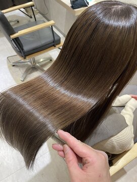 ジーナ 福岡天神(Zina) 【zina福岡天神】髪を傷つけない髪質改善トリートメント♪