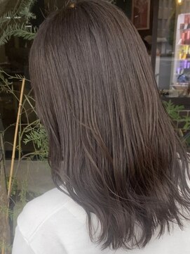 アオゾラヘアー フジサキグウ(AOZORA HAIR FUJISAKIGU) チャコールグレー グレージュ レイヤーカット 韓国風 20代30代