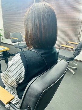 エミタス 柳通り(Emitas.) 【和歌山美容室】ダークグレージュ×王道ボブ