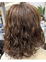 ミューズヘアーロイヤルフィネス(Muse hair Royal finesse)&nbsp;ソバージュとカラーとプラチナ
