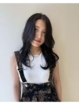アトリエイトワ(atelier ittowa) 黒髪／クラゲヘアー／オリーブグレー／小顔／ココアベージュ