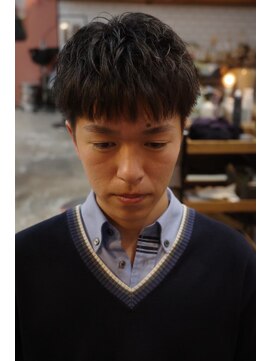 エディ(Edy) メンズマッシュ刈り上げニュアンスパーマケアパーマ眉毛カット