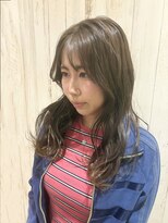 ロア バイ アヴァンス 天王寺店(Lowa by avance.) オリーブベージュ×透明感