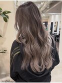 グレージュバレイヤージュロングレイヤーカット