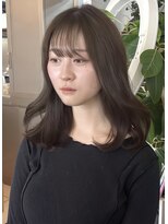 ニルバ(niLva) 透明感赤み消しカラーオリーブグレージュ