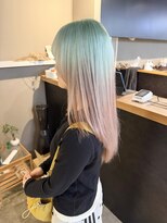 派手髪・ハイトーンカラー・デザインカラー・ブリーチ専門美容室 ミントグリーンペールグリーングリーンカラーデザインカラー
