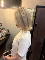 リアンド(Re:and)&nbsp;ハイトーンカラー×切りっぱなしボブ