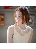 ラベリー(LOVELEY) グレージュ ひし形シルエット 切りっぱなしボブ エアリー155