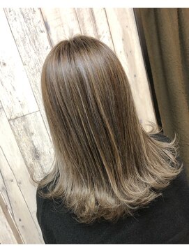 リップカール(RIP CURL) 浮き出るようなハイライトでさりげないオシャレを!!