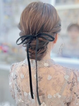 アトリエビューティーアミュ(atelier beauty AmU) 結婚式・お呼ばれ アップスタイル+ベロアリボン