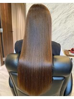 カミケンパセオ(kamiken.paseo)&nbsp;極上うるツヤ潤いロング美髪ストレート上品【カミケンパセオ】