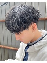 フリーク バーバーショップ 都島店(FREAK BARBER SHOP) 黒髪モテ波巻きスパイラルパーマツーブロックマッシュ