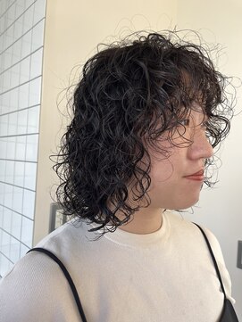 スタニング 渋谷(STUNNING.) くるくるパーマ レイヤーパーマ