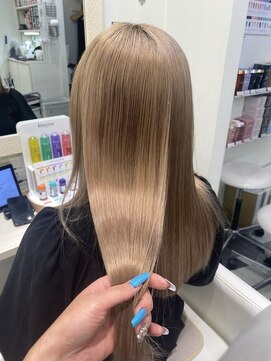 エゴ 池袋(EGO) ミルクティーベージュ/ベージュカラー/艶カラー