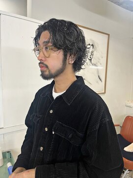 メンズのくせ毛風ニュアンスパーマ/くせ毛パーマ/こなれパーマ