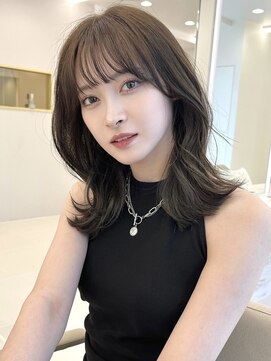 マウルルナ(MAEUL luna) 似合わせカット　ダークアッシュ　ミディアムレイヤーカット