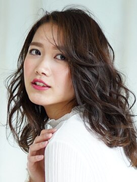 クレエ(creer) ルーズカールセミロング